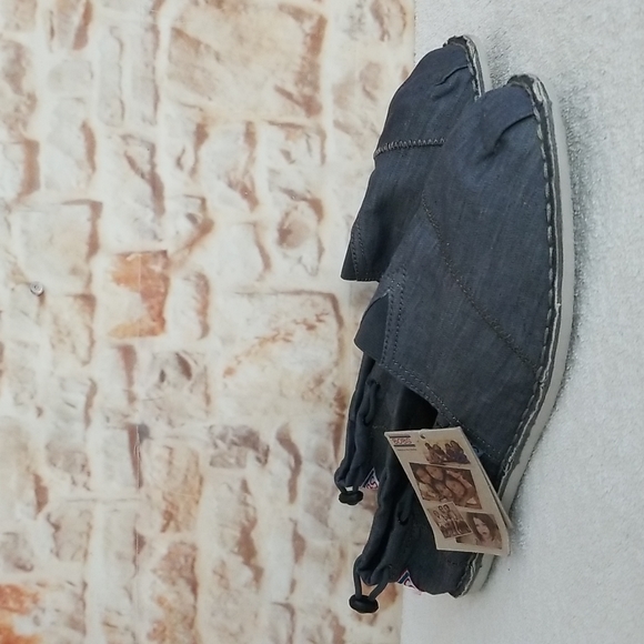 New Bobs by Skechers Chill Luxe Slip Ons - Picture 1 of 8